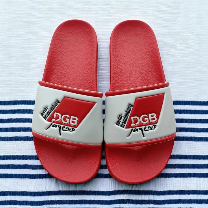 Laut, sichtbar & unbequem – jetzt auch an den Füßen!